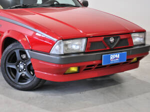 Bild 3/39 von Alfa Romeo 75 2.0 Twin Spark (1990)