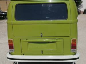 Bild 4/19 von Volkswagen T2b Kastenwagen (1979)