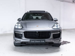 Bild 2/39 von Porsche Cayenne GTS (2016)