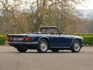 Image 3/30 de Triumph TR 6 (1974)