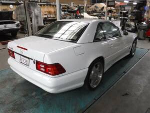 Imagen 45/48 de Mercedes-Benz SL 500 (2000)