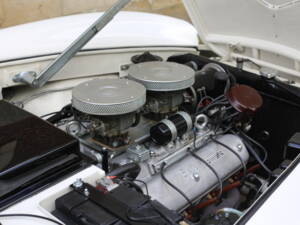 Image 13/51 of BMW 507 (1957)