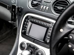 Afbeelding 11/40 van Mercedes-Benz SL 55 AMG (2003)