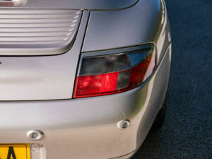 Afbeelding 22/27 van Porsche 911 Carrera 4 (2000)