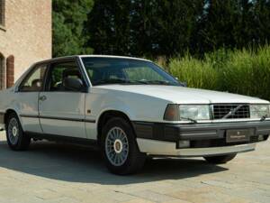 Bild 2/50 von Volvo 780 Bertone (1986)