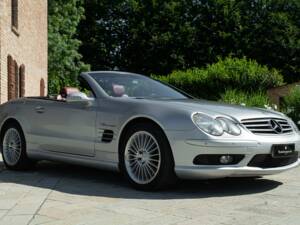 Image 4/50 of Mercedes-Benz SL 55 AMG (2002)
