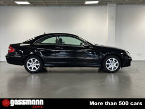 Image 4/15 of Mercedes-Benz CLK 280 (2006)