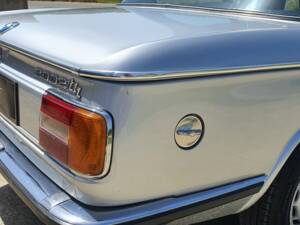 Bild 16/31 von BMW 2002 tii (1975)