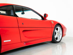 Image 25/83 of Ferrari F 355 Berlinetta (1996)