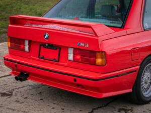 Image 9/34 of BMW M3 (1987)