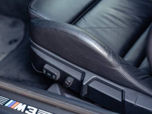 Image 16/42 of BMW M3 Sport Evo (1997)