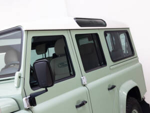 Image 28/36 of Land Rover Defender (2016)