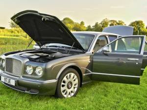 Image 17/50 of Bentley Arnage R (2005)