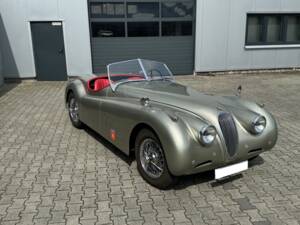 Image 9/17 of Jaguar XK 120 SE OTS (1953)