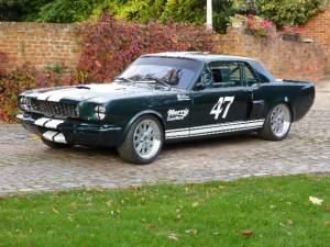 Image 1/28 of Ford Mustang Notchback (1965)