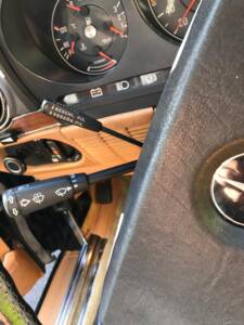 Image 40/53 de Mercedes-Benz 380 SL (1988)
