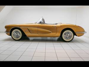 Image 2/100 of Chevrolet Corvette (1958)