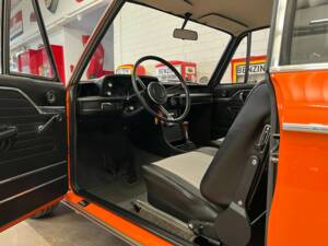 Image 6/18 of BMW 2002 (1971)