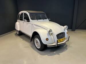 Image 1/30 of Citroën 2 CV 6 Club (1990)