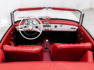 Image 22/31 of Mercedes-Benz 190 SL (1961)