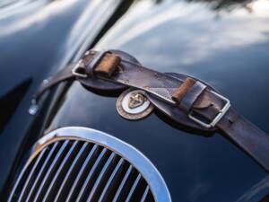 Immagine 29/50 di Jaguar XK 120 OTS (1952)