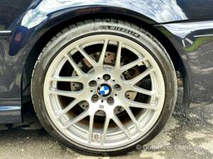 Image 14/16 of BMW M3 (2004)