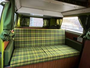 Image 24/57 of Volkswagen T2b Westfalia (1978)