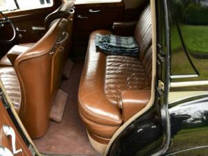 Image 19/50 of Bentley Mark VI (1950)