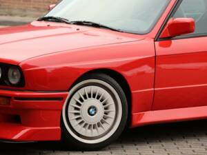 Image 4/6 of BMW M3 (1988)