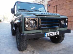 Image 15/17 de Land Rover Defender 90 Heritage (2006)