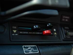 Image 16/35 of Porsche 911 SC 3.0 (1983)