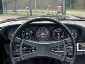 Bild 23/34 von Porsche 911 2.4 T (1972)
