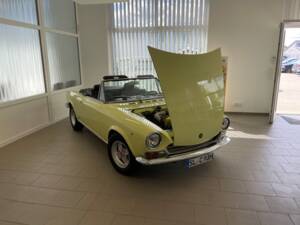 Image 33/48 of FIAT 124 Spider AS (1969)