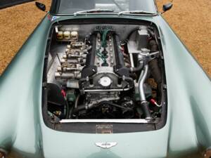 Image 5/50 de Aston Martin DB 4 Lightweight (1961)