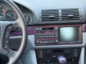 Image 60/100 of BMW 540i Touring (1998)