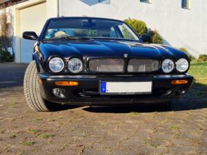 Imagen 3/21 de Jaguar XJR 4.0 (2000)
