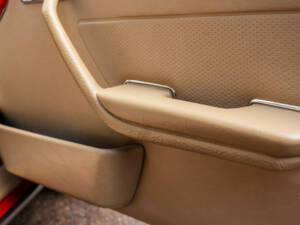 Image 43/59 of Mercedes-Benz 300 SL (1989)