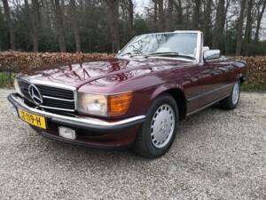 Image 3/38 of Mercedes-Benz 560 SL (1986)