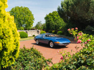 Image 3/30 de Ferrari 365 GTB&#x2F;4 Daytona (1973)