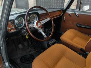 Image 32/50 of Alfa Romeo Giulia Super 1.3 (1972)