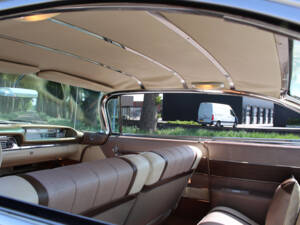 Image 20/30 of Oldsmobile 98 Holiday SceniCoupe (1959)