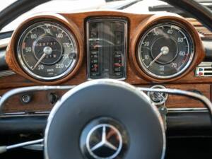 Afbeelding 10/12 van Mercedes-Benz 220 SE b (1962)