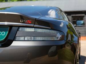 Image 13/50 of Aston Martin DBS (2012)