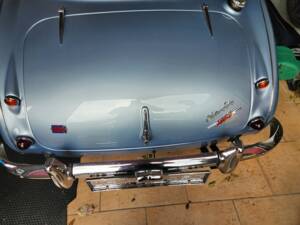 Image 4/9 of Austin-Healey 3000 Mk II (BT7) (1961)