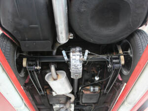 Image 9/50 of Alfa Romeo 2.0 Spider (1990)