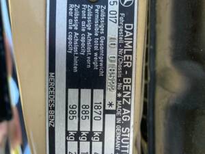 Image 42/49 de Mercedes-Benz 230&#x2F;4 (1974)