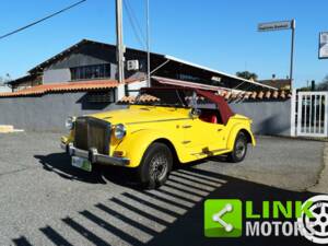 Image 2/10 of FIAT 850 Spider (1967)
