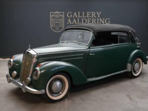 Image 9/50 de Mercedes-Benz 220 Cabriolet B (1952)