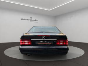 Imagen 7/22 de Mercedes-Benz SL 500 (2001)