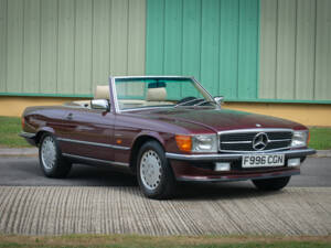 Immagine 8/29 di Mercedes-Benz 300 SL (1988)